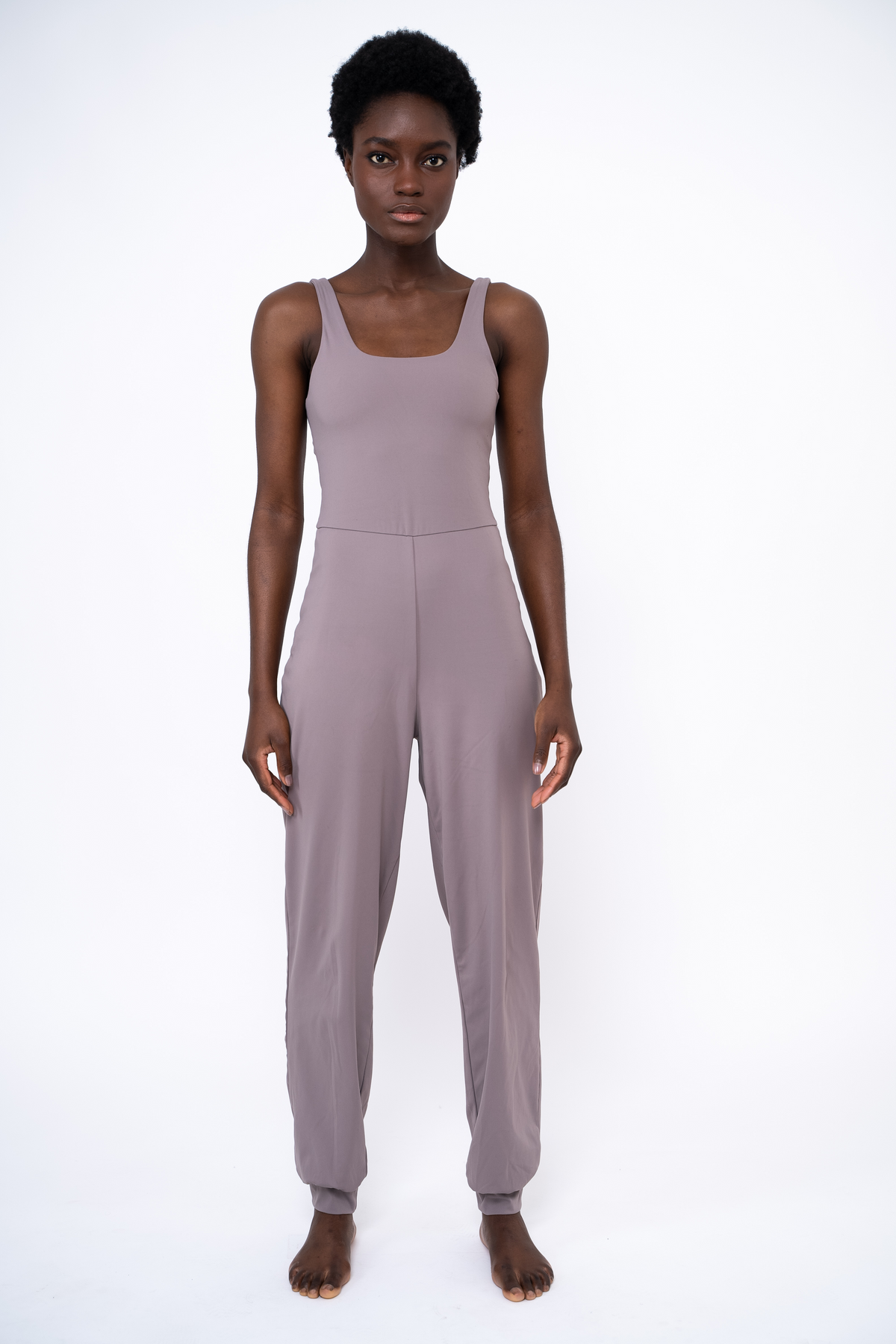 Dana Beige, photo 3